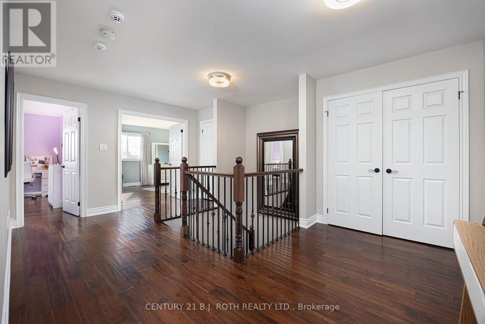 41 Commonwealth Road, Barrie (Innis-Shore), Ontario  L4M 0E1 - Photo 25 - S12177562