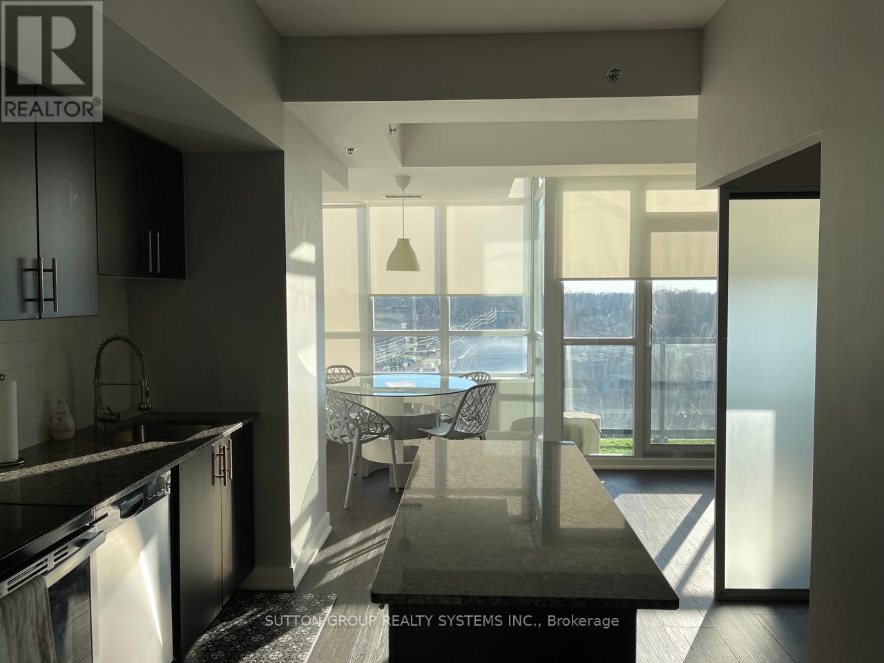 809 - 11 Superior Avenue, Toronto, Ontario  M8V 0A7 - Photo 8 - W12177552