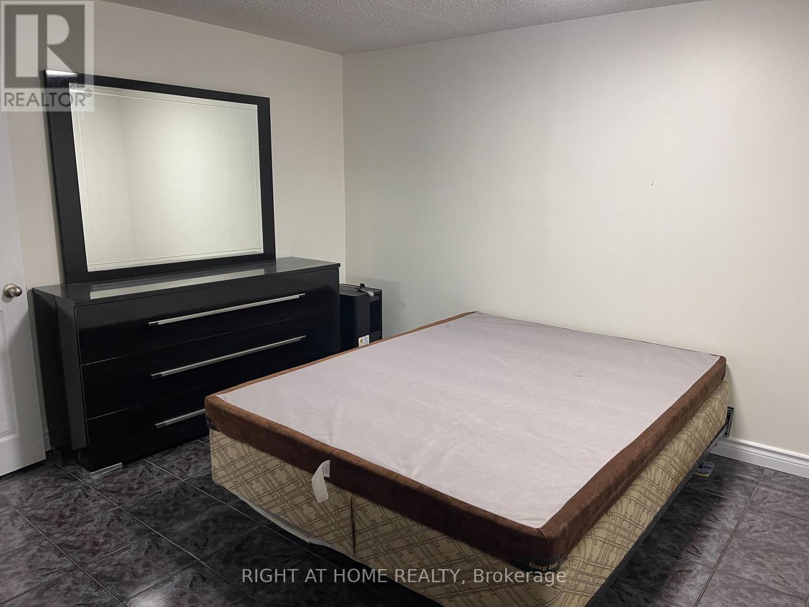 Lower - 4128 Dursley Crescent, Mississauga, Ontario  L4Z 1J7 - Photo 7 - W12177559