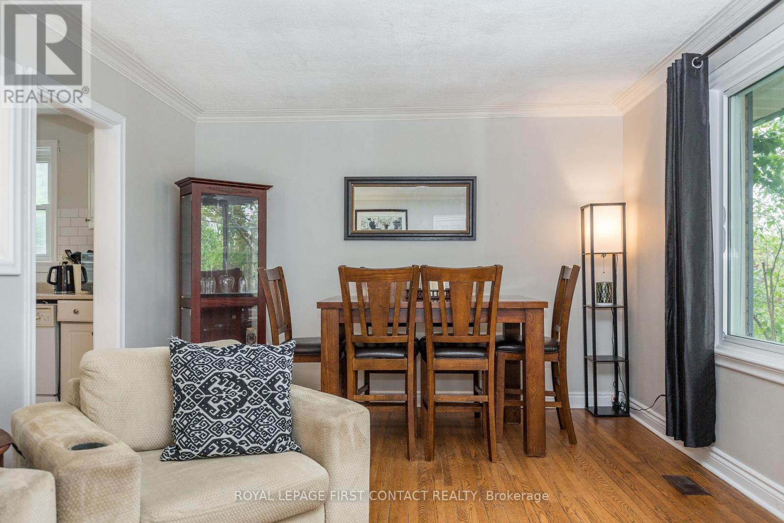 48 Brant Street W, Orillia, Ontario  L3V 3N7 - Photo 15 - S12175042