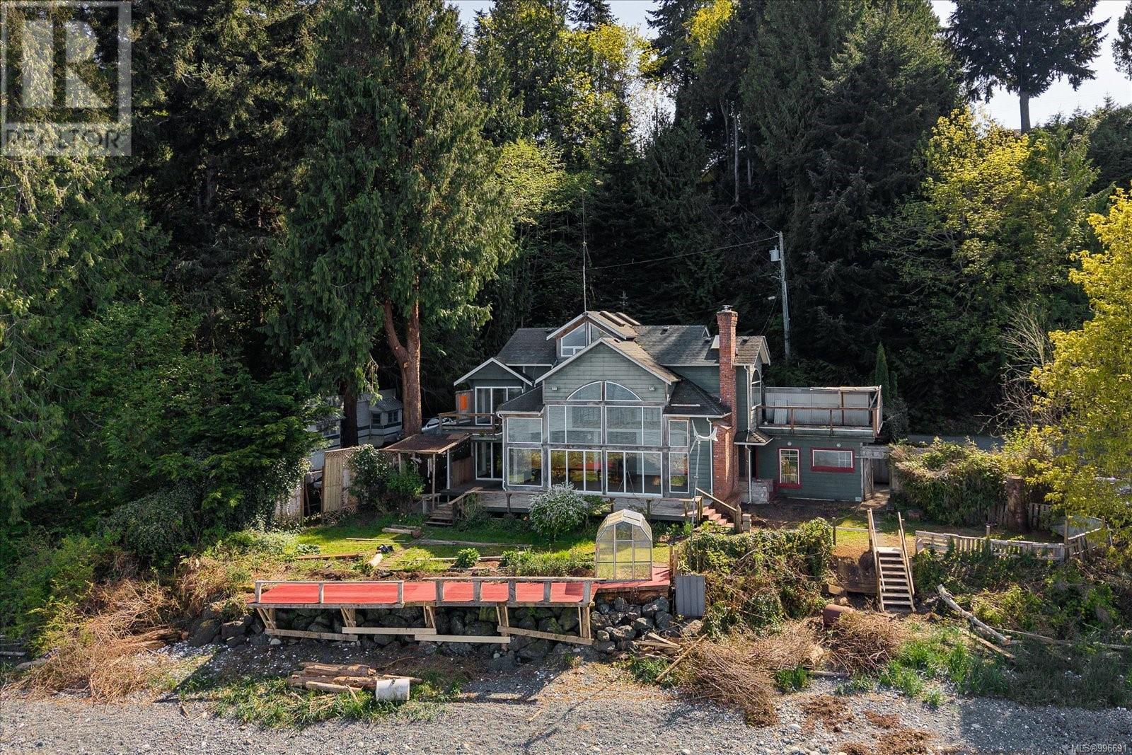 5185 Gainsberg Rd, Bowser, British Columbia