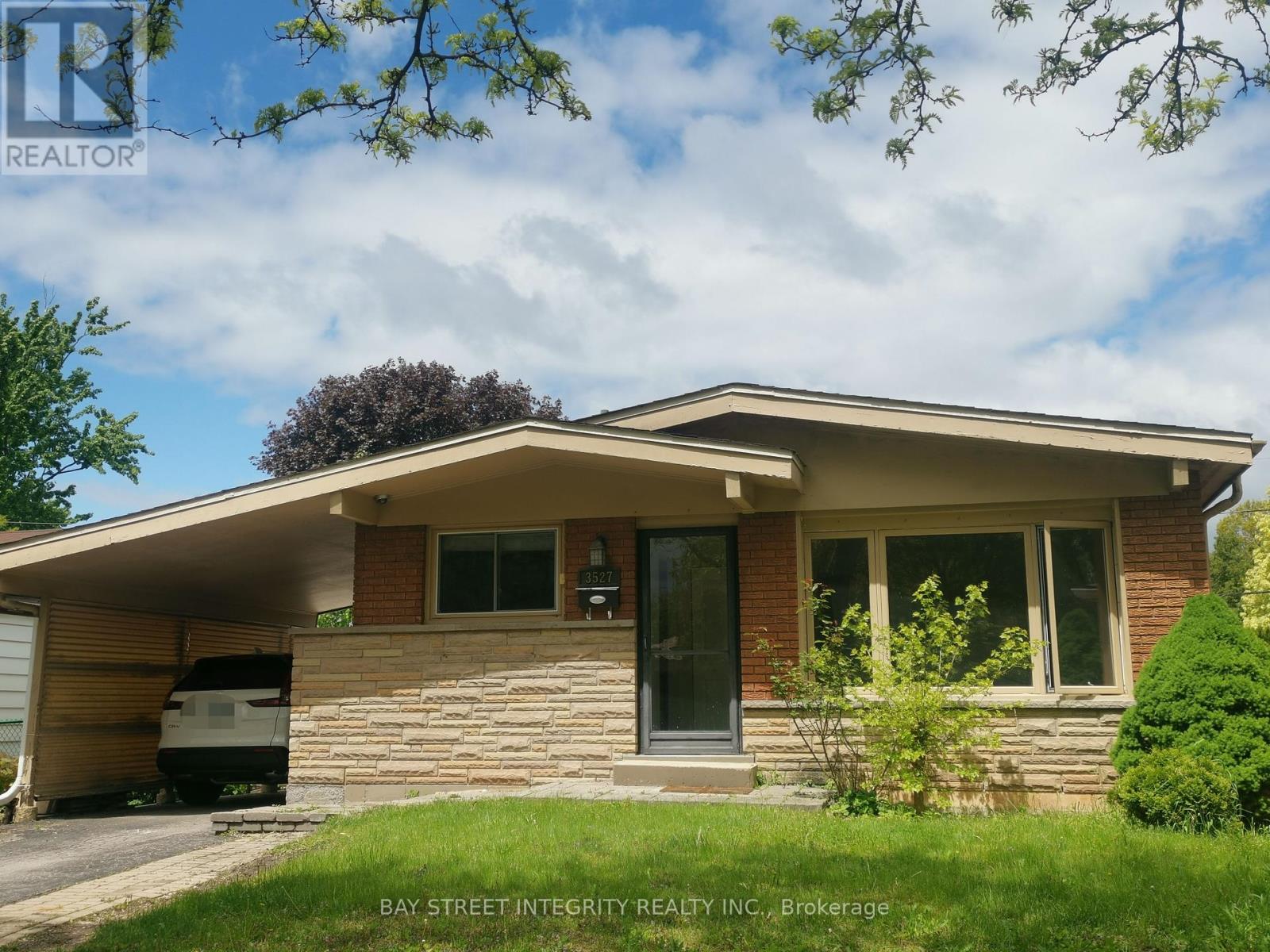 3527 REXWAY DRIVE, Burlington, Ontario