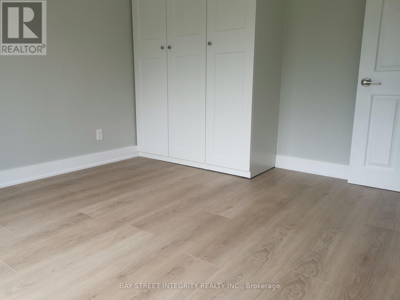3527 Rexway Drive, Burlington, Ontario  L7N 2L8 - Photo 18 - W12177572