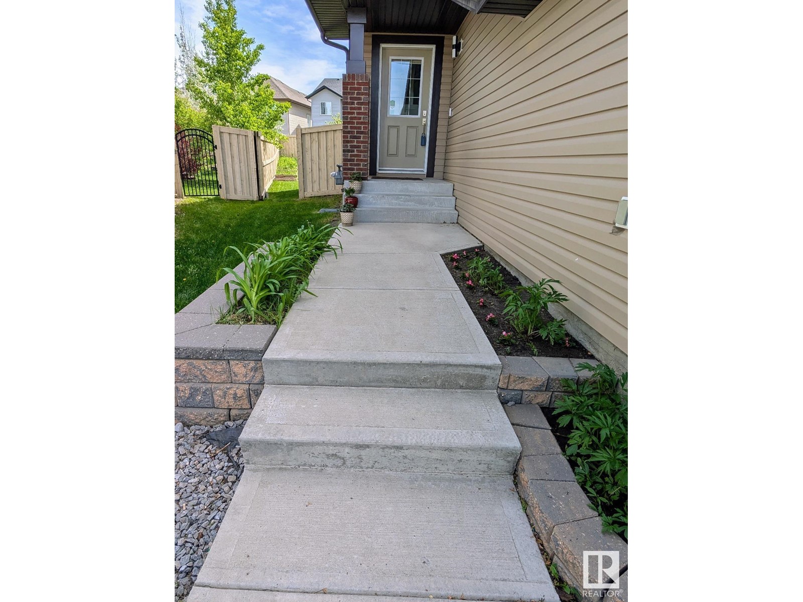 3425 Abbott Wy Sw, Edmonton, Alberta  T6W 2M3 - Photo 2 - E4438705