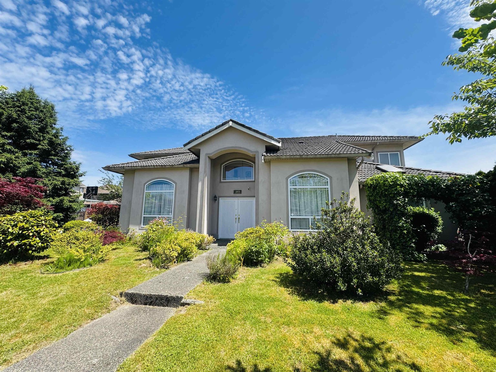 10970 155 Street, Surrey, British Columbia  V3R 0X6 - Photo 2 - R2971390
