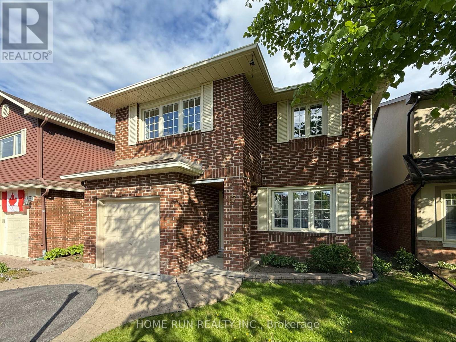 17 Shaw Court, Ottawa, Ontario  K2L 2L9 - Photo 4 - X12177579