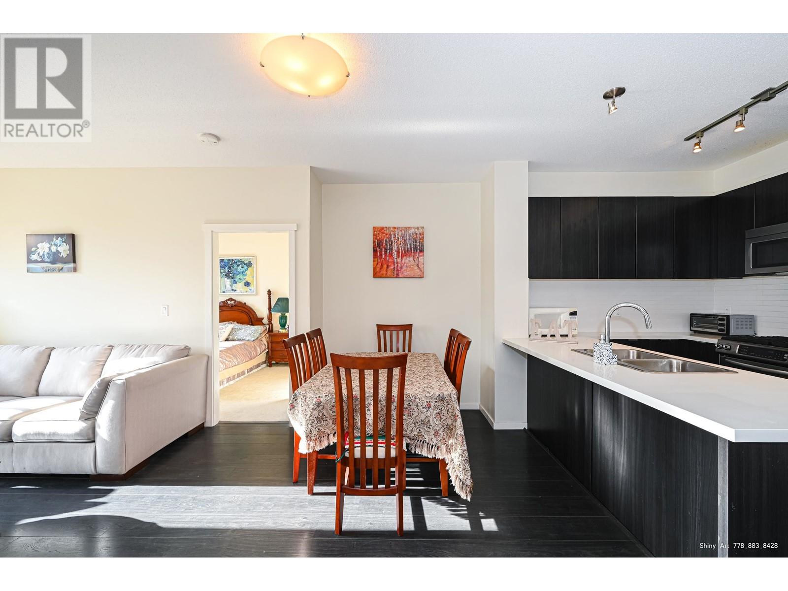 301 3107 Windsor Gate, Coquitlam, British Columbia  V3B 0L1 - Photo 6 - R3007814