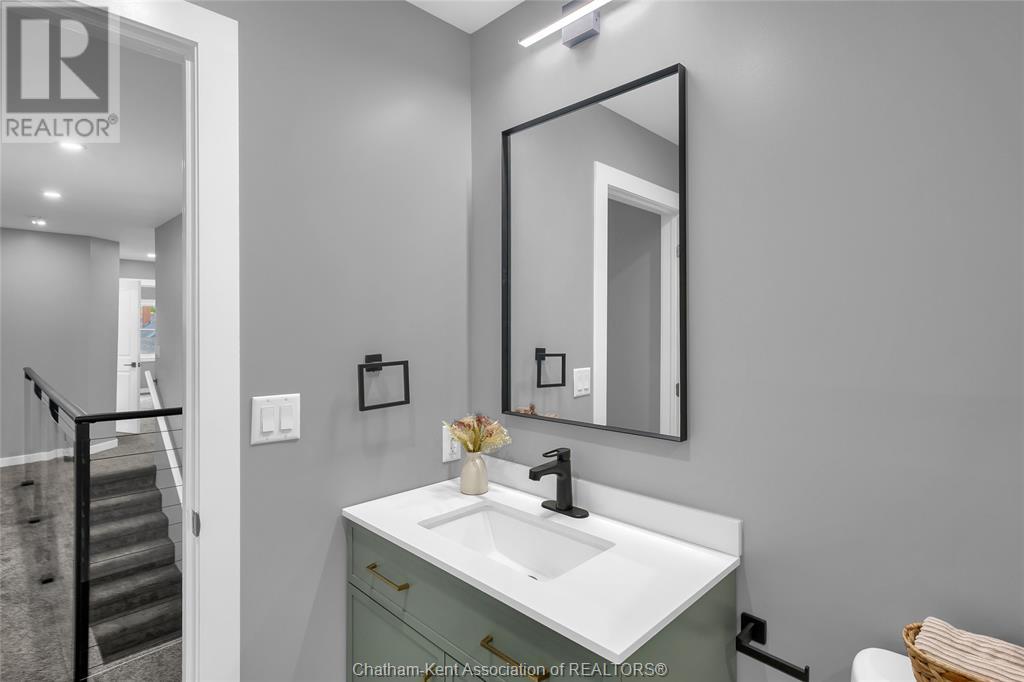 30 Mcnaughton Avenue East, Chatham, Ontario  N7L 2G1 - Photo 39 - 25013263