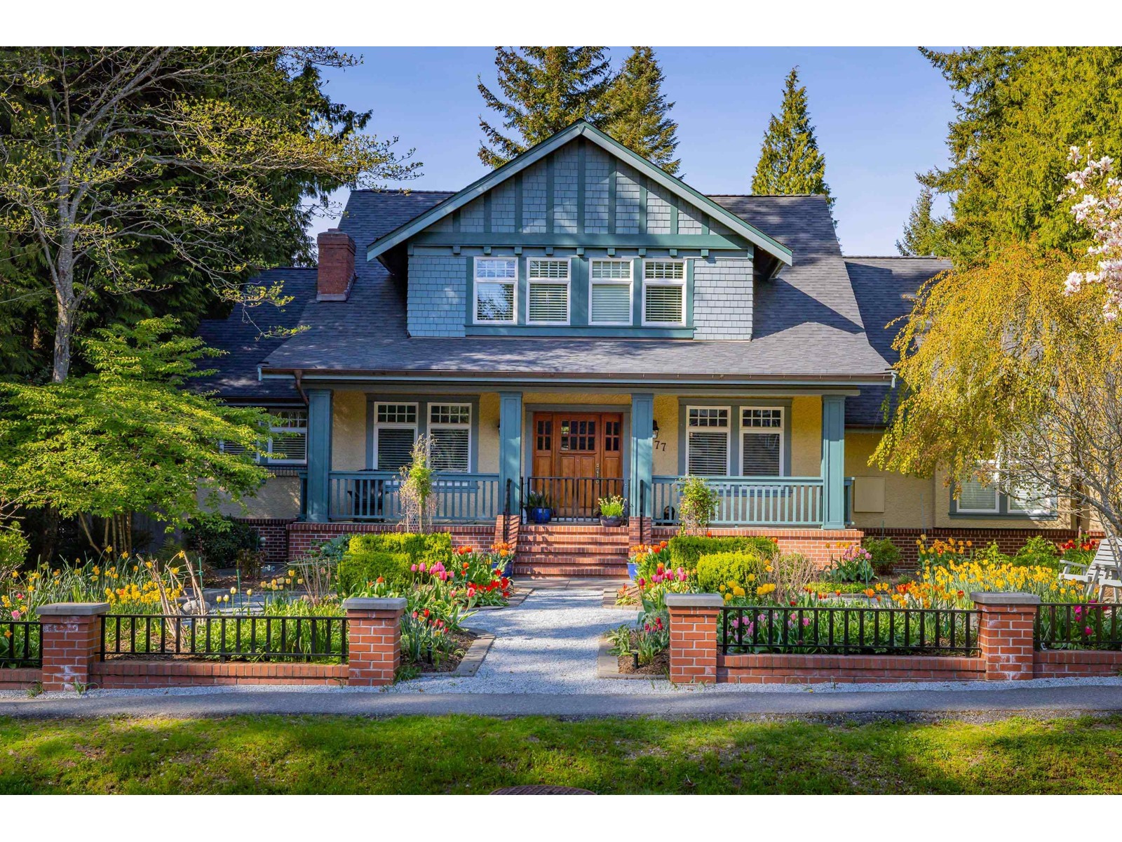 12677 24 Avenue, Surrey, British Columbia  V4A 2E7 - Photo 1 - R3006325