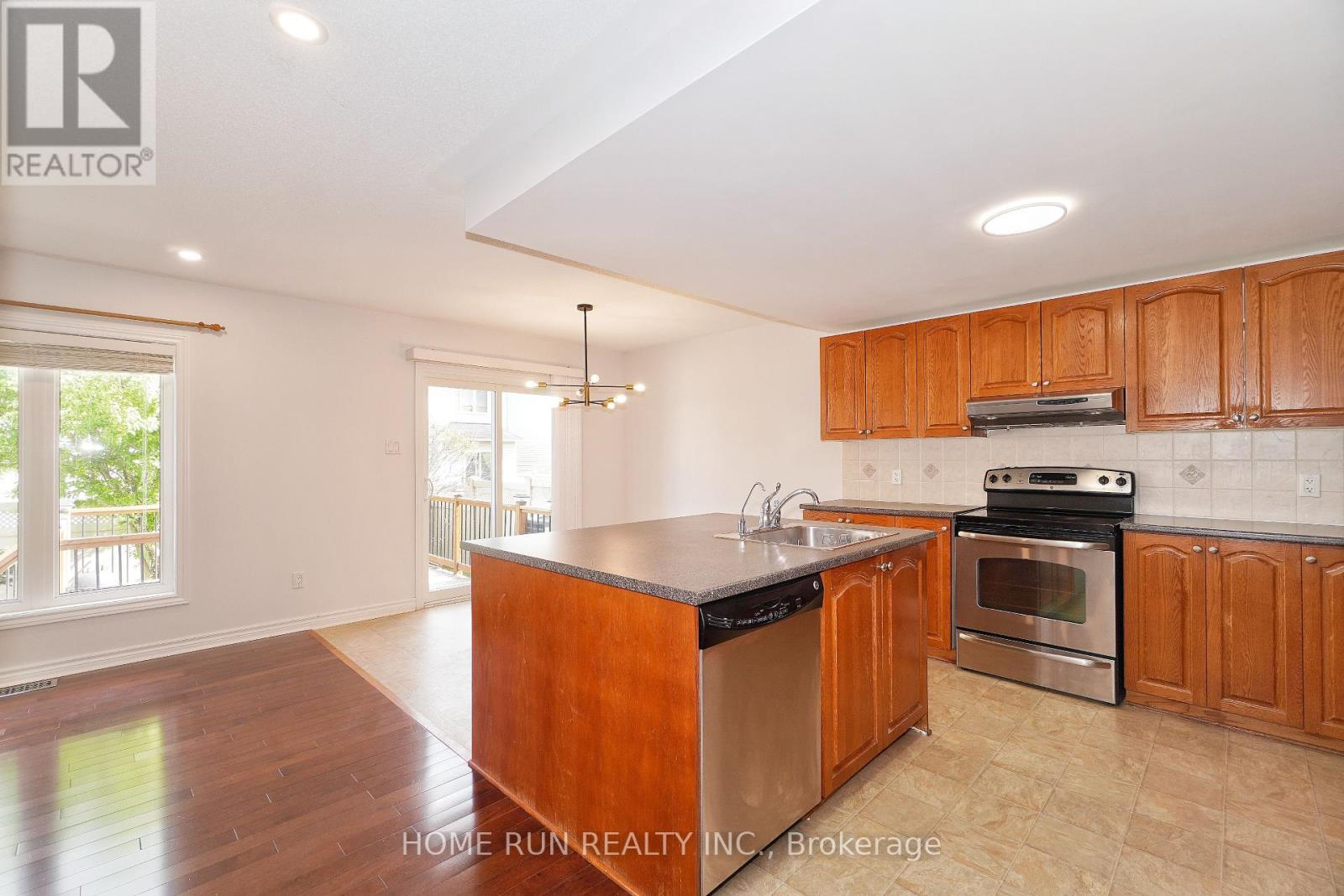 118 Tapestry Drive, Ottawa, Ontario  K2J 0H3 - Photo 11 - X12177592