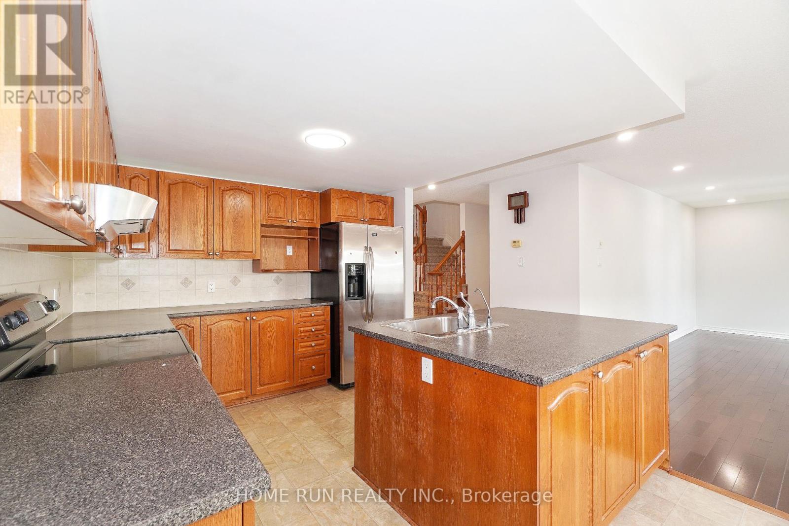 118 Tapestry Drive, Ottawa, Ontario  K2J 0H3 - Photo 13 - X12177592