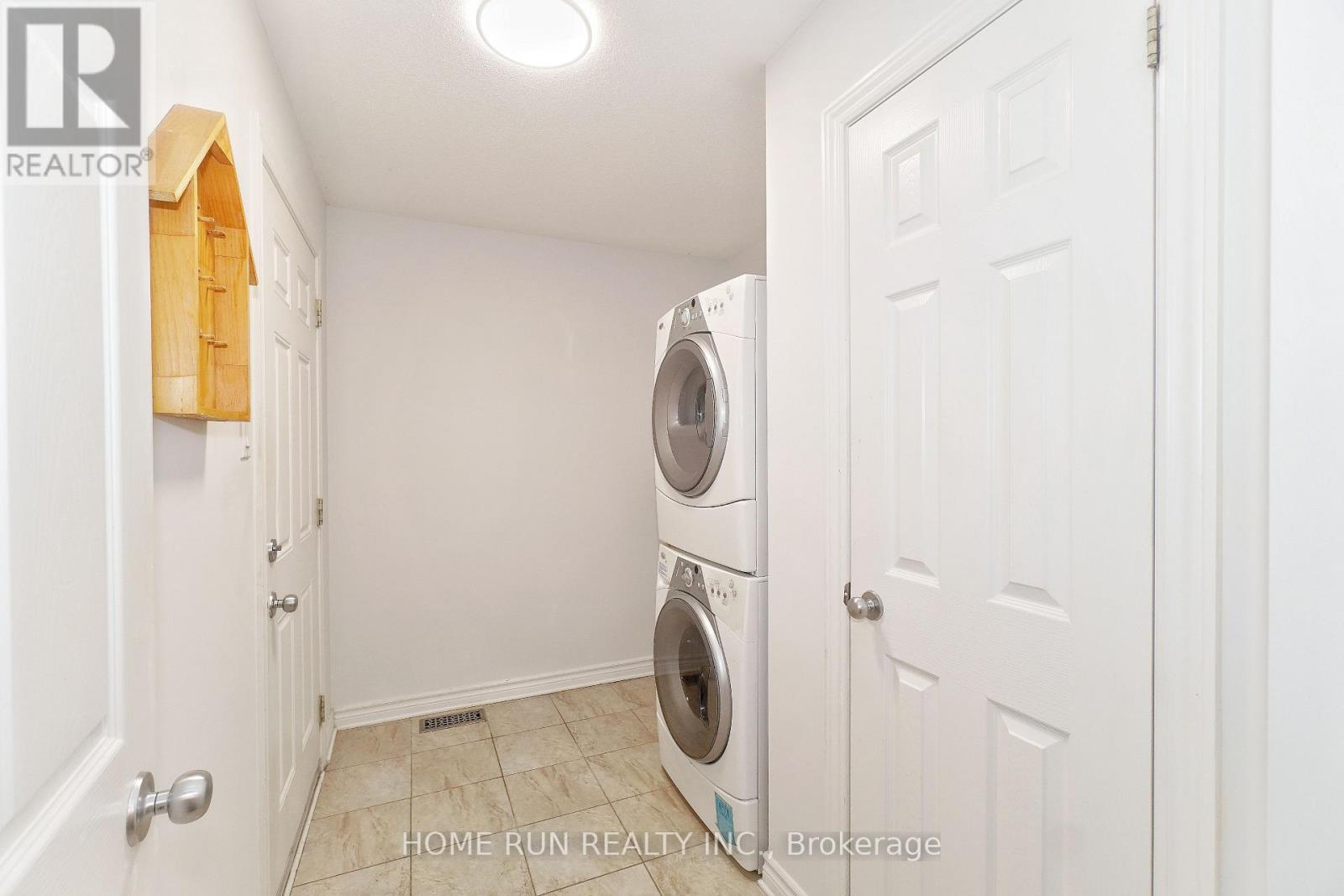 118 Tapestry Drive, Ottawa, Ontario  K2J 0H3 - Photo 18 - X12177592