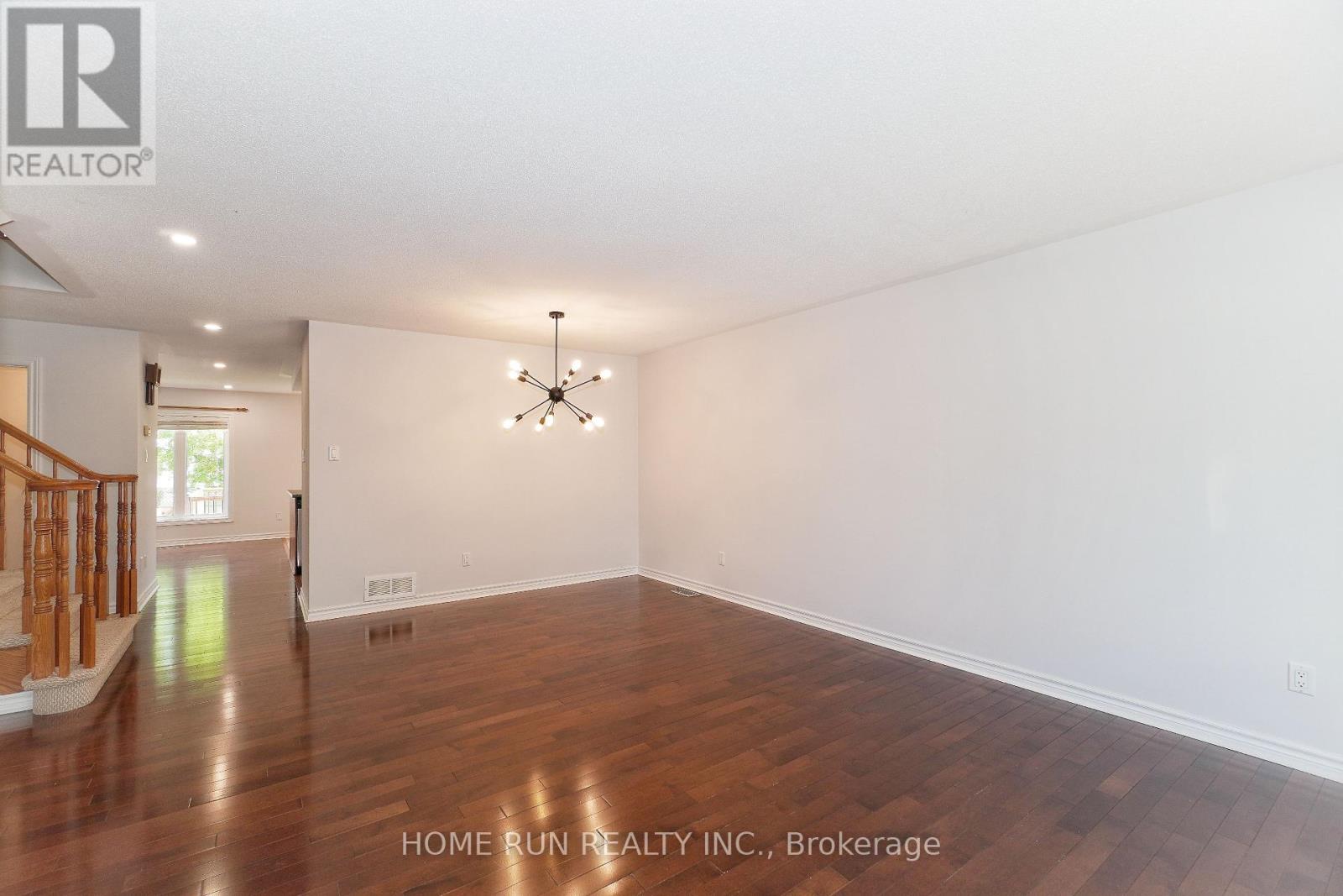 118 Tapestry Drive, Ottawa, Ontario  K2J 0H3 - Photo 2 - X12177592