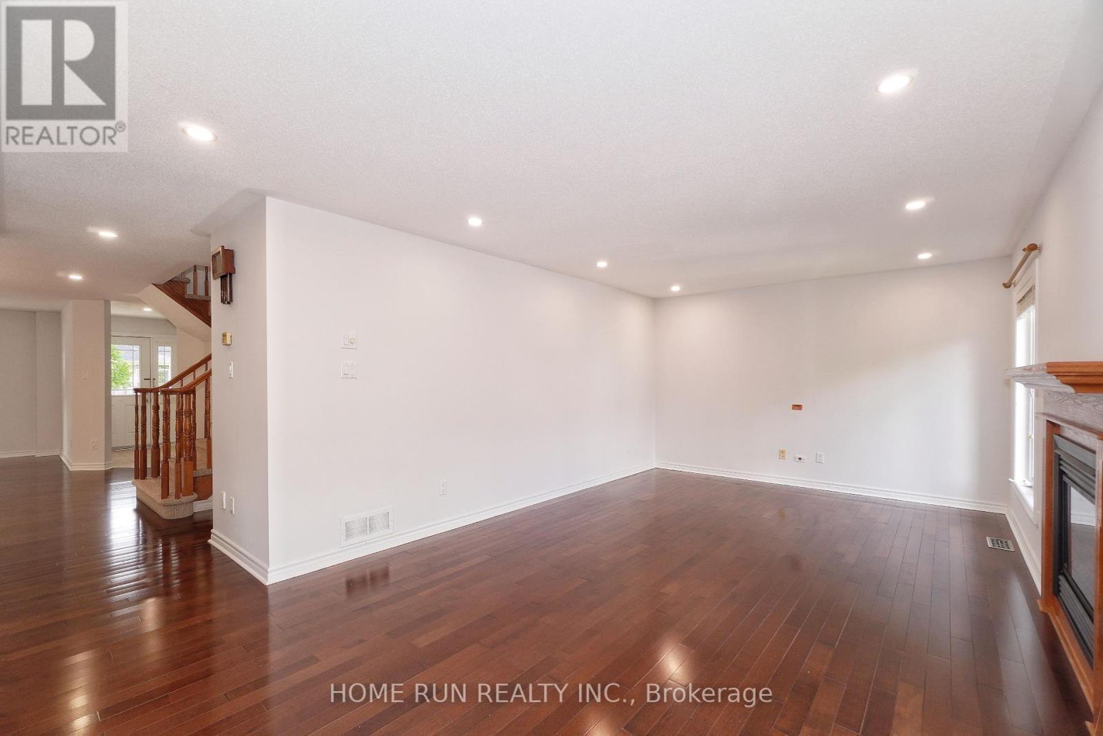 118 Tapestry Drive, Ottawa, Ontario  K2J 0H3 - Photo 8 - X12177592
