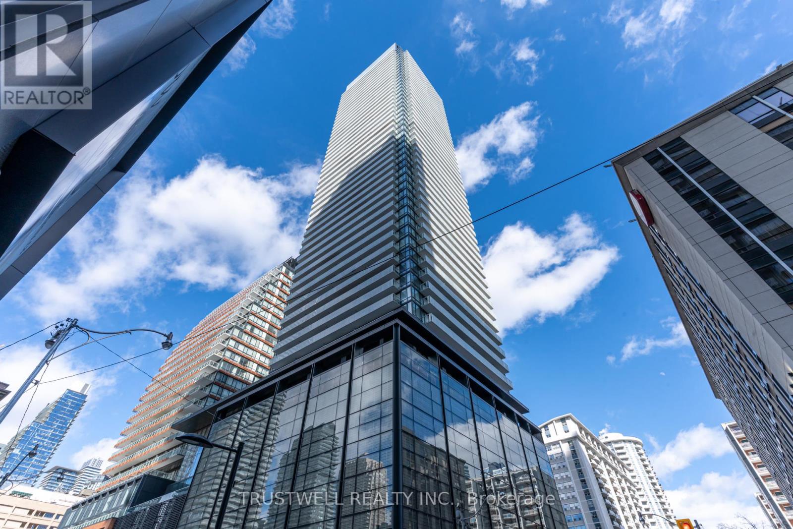 5208 - 501 YONGE STREET, Toronto, Ontario