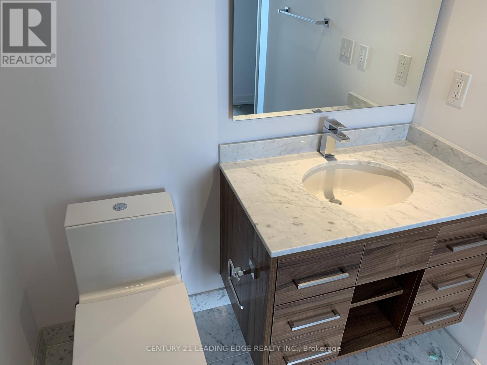 3301 - 488 University Avenue, Toronto (Kensington-Chinatown), Ontario  M5G 0C1 - Photo 13 - C12177602