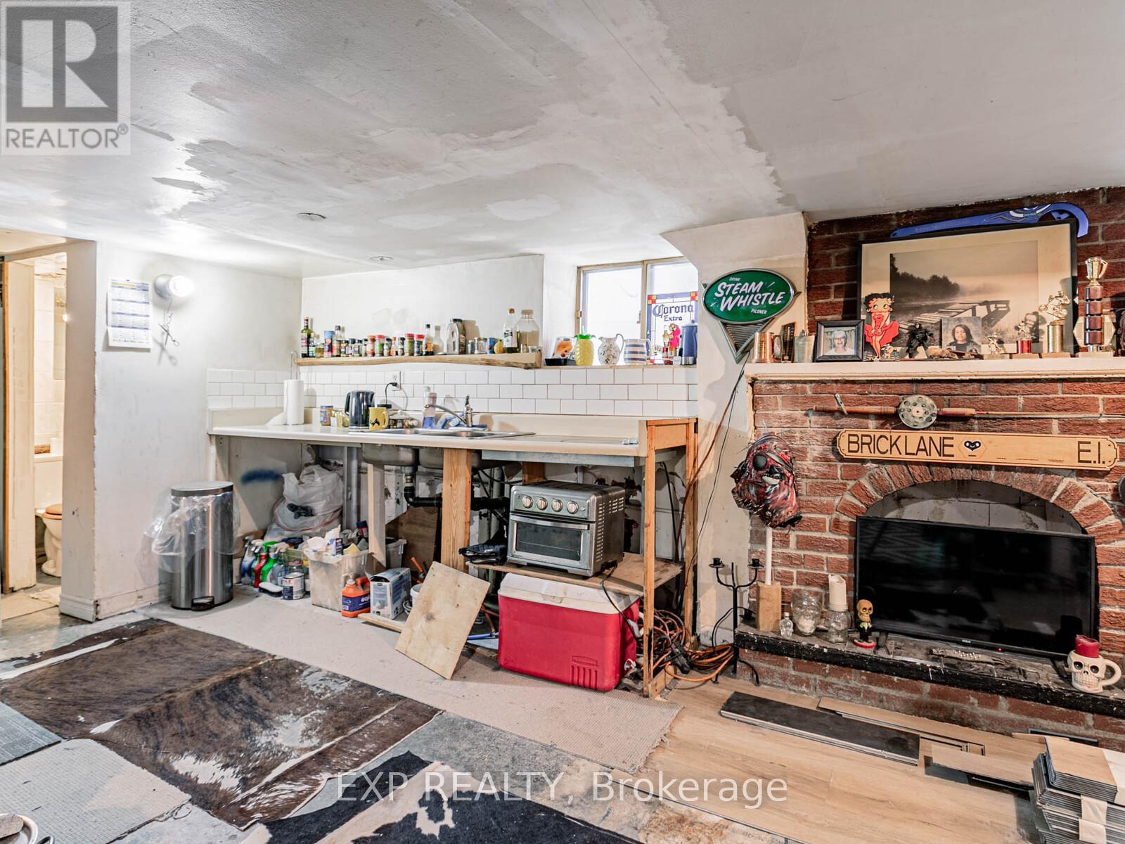 371 Crawford Street, Toronto, Ontario  M6J 2V7 - Photo 23 - C12177604