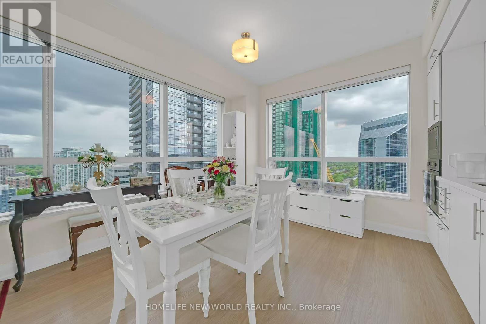 2017 - 5 Sheppard Avenue E, Toronto, Ontario  M2N 0G4 - Photo 13 - C12177622