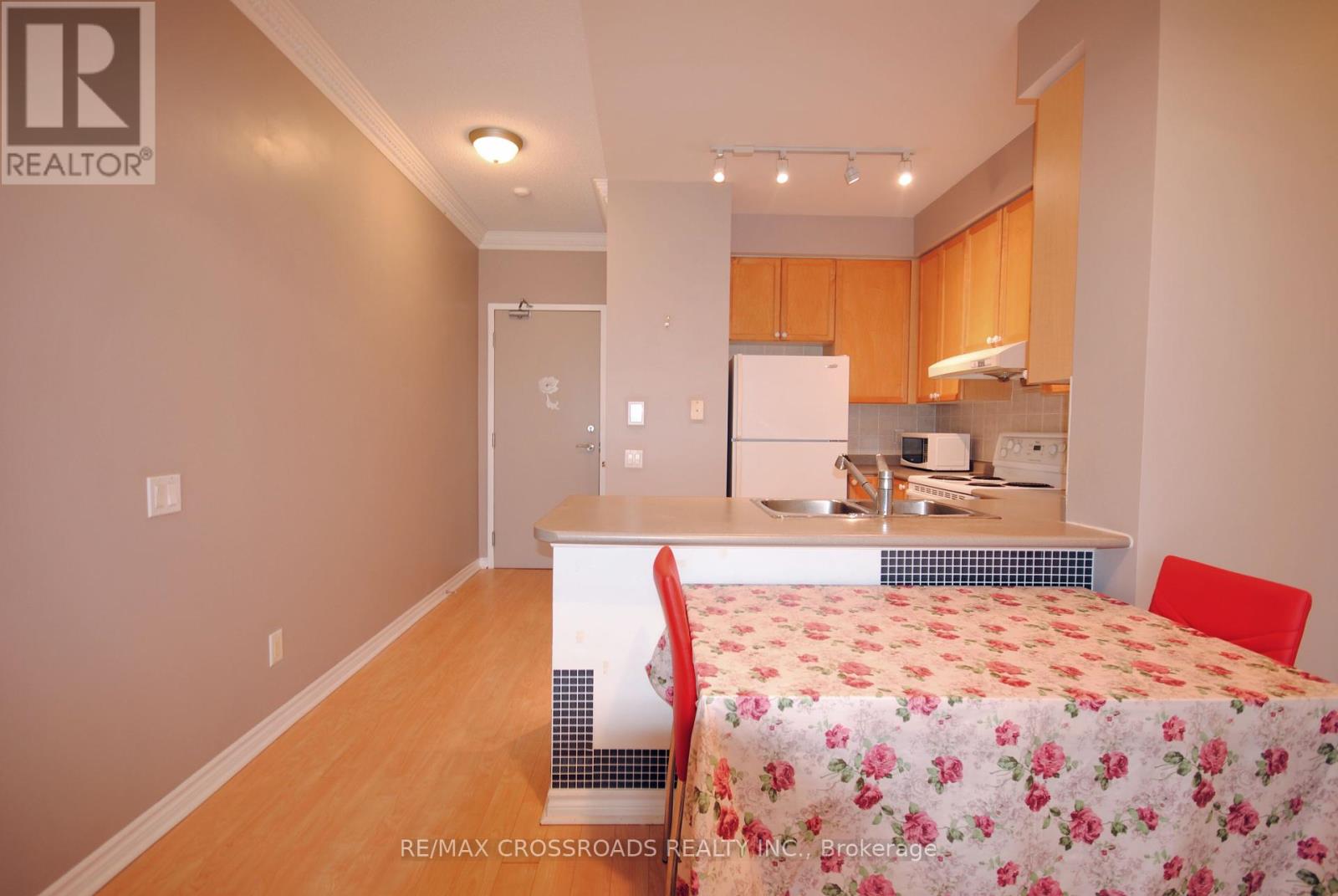 Ph 18 - 8 Mondeo Drive, Toronto, Ontario  M1P 5C7 - Photo 13 - E12177615