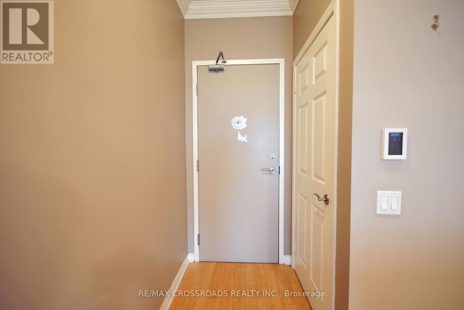 Ph 18 - 8 Mondeo Drive, Toronto, Ontario  M1P 5C7 - Photo 4 - E12177615