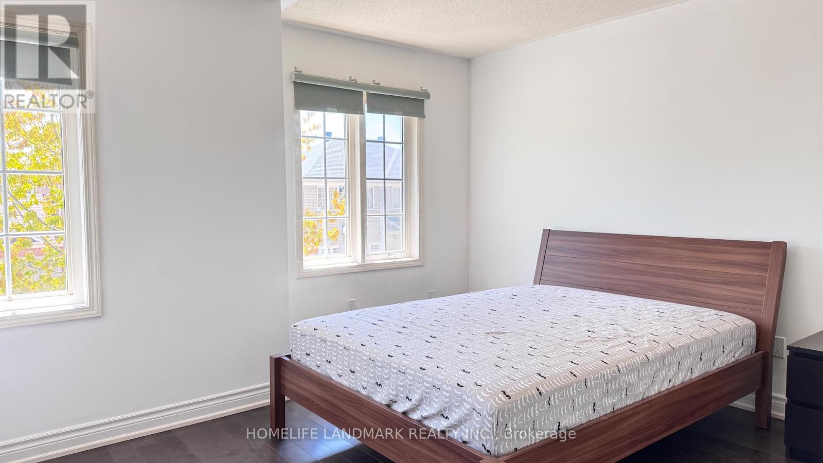 6 Saxony Drive, Markham, Ontario  L6C 2B5 - Photo 17 - N12177595