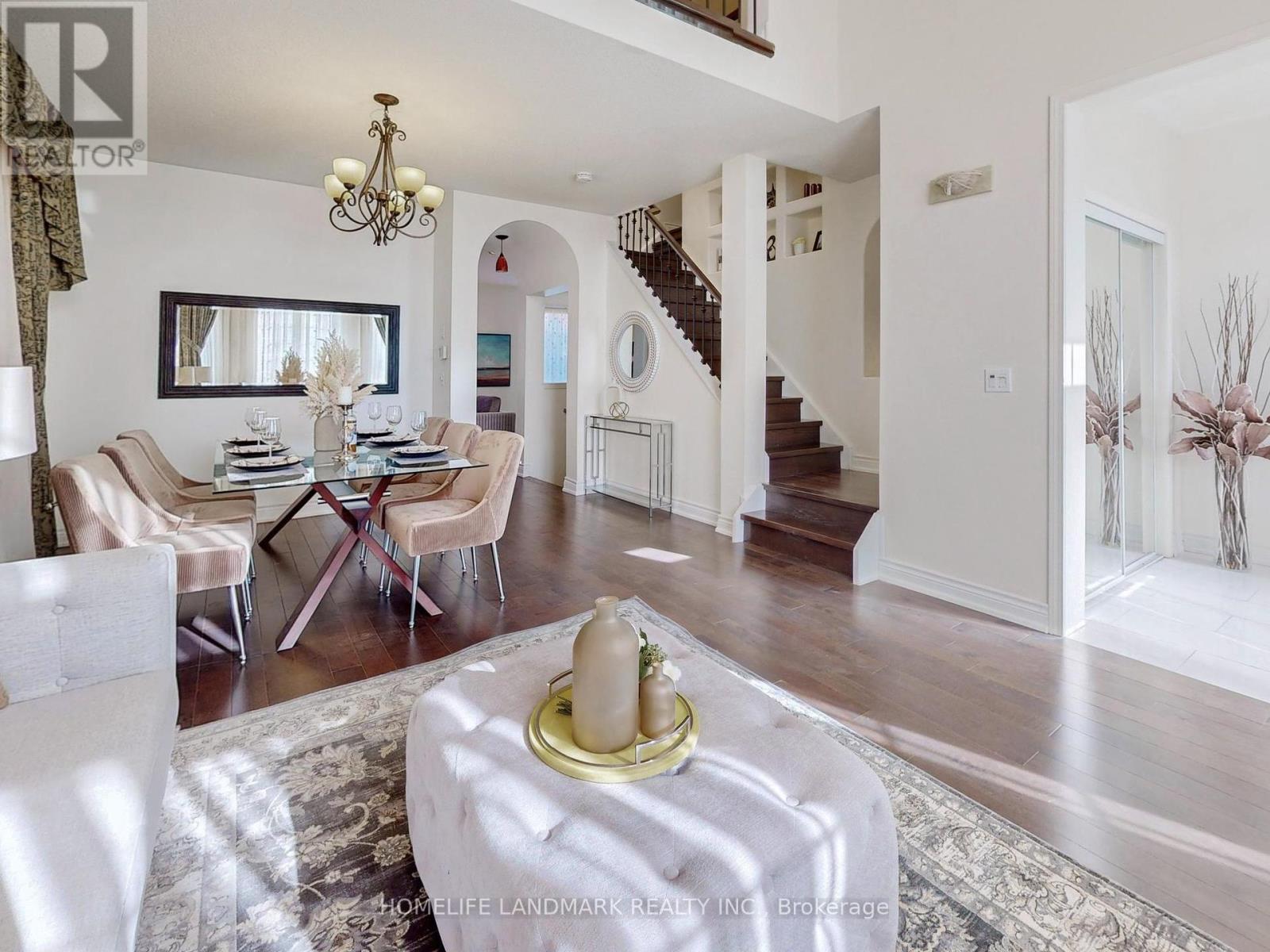 6 Saxony Drive, Markham, Ontario  L6C 2B5 - Photo 6 - N12177595