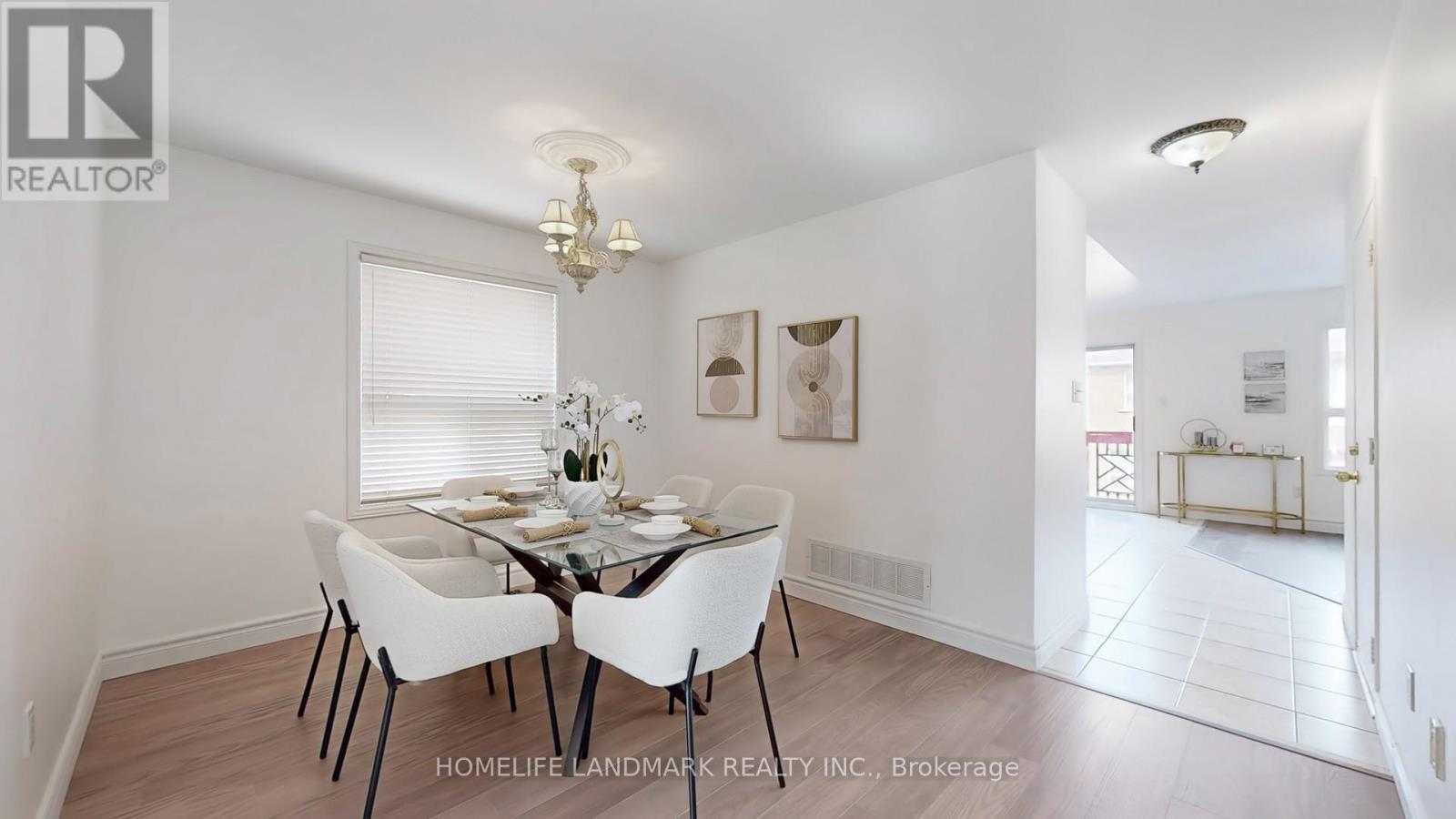 335 Marble Place, Newmarket, Ontario  L3X 2R7 - Photo 3 - N12177598