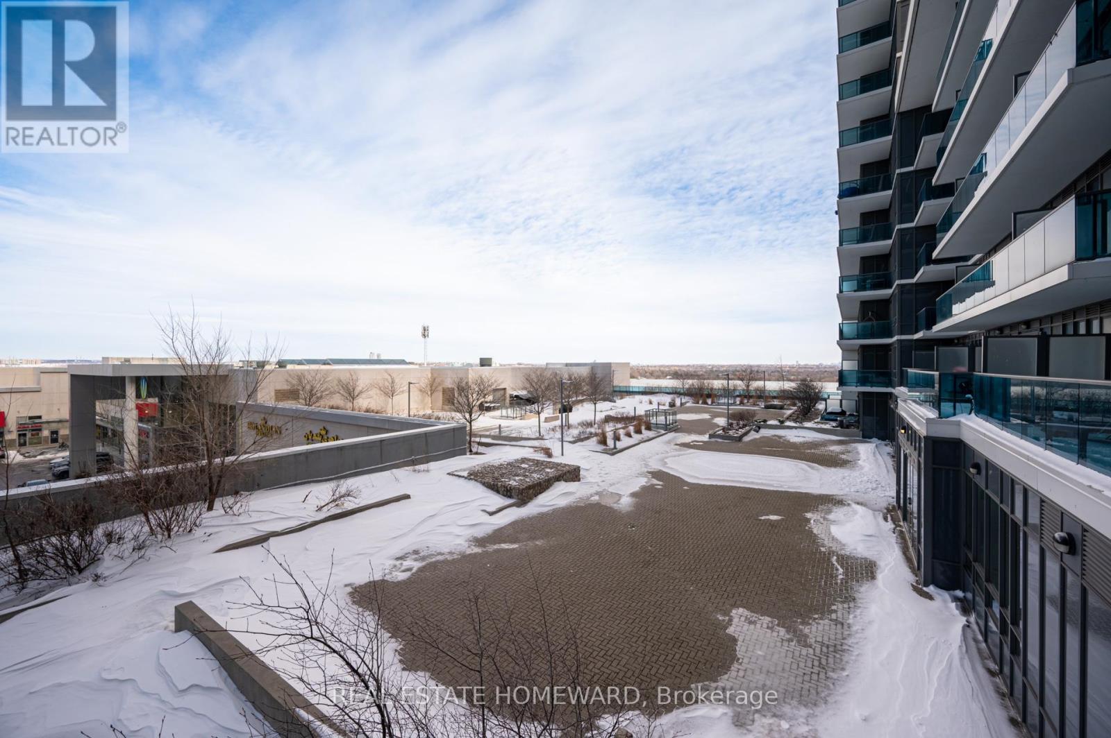 402 - 7165 Yonge Street, Markham, Ontario  L3T 0C9 - Photo 25 - N12177612