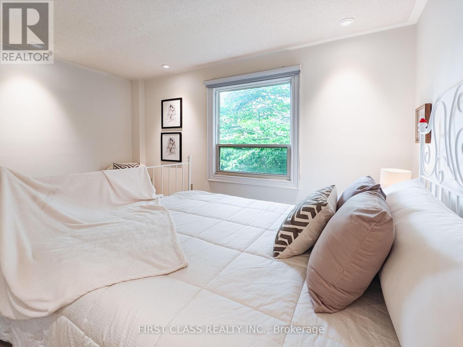 703 Caradonna Crescent, Newmarket, Ontario  L3X 1W5 - Photo 25 - N12177624