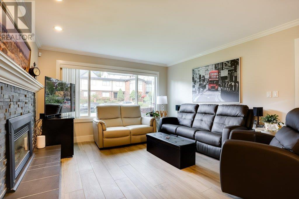 205 E 28th Street, North Vancouver, British Columbia  V7N 1C1 - Photo 5 - R3008057