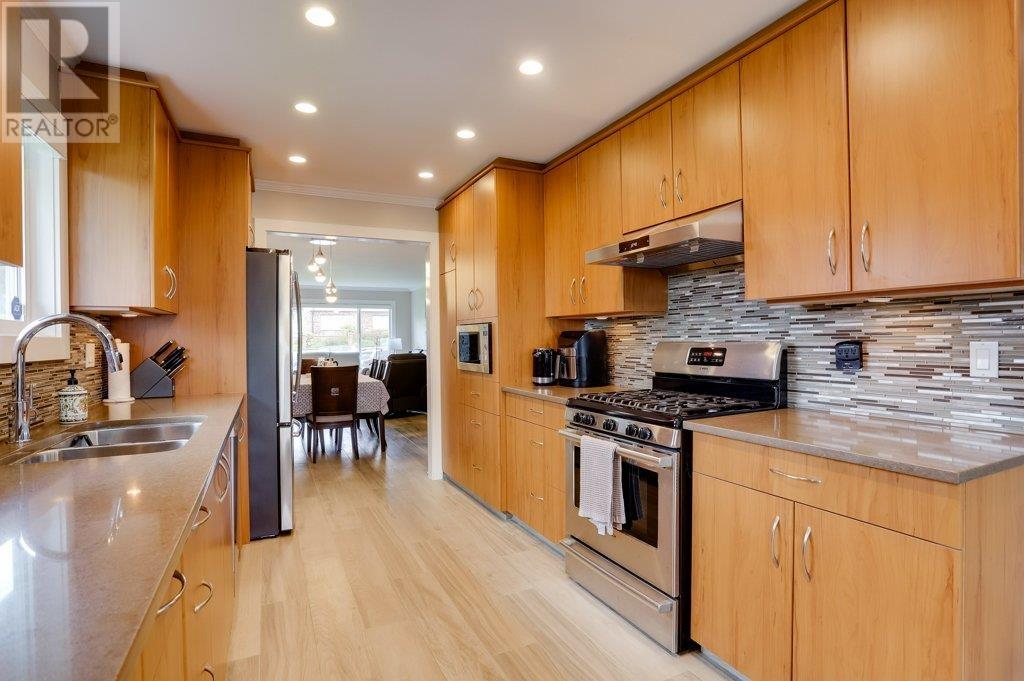 205 E 28th Street, North Vancouver, British Columbia  V7N 1C1 - Photo 11 - R3008057