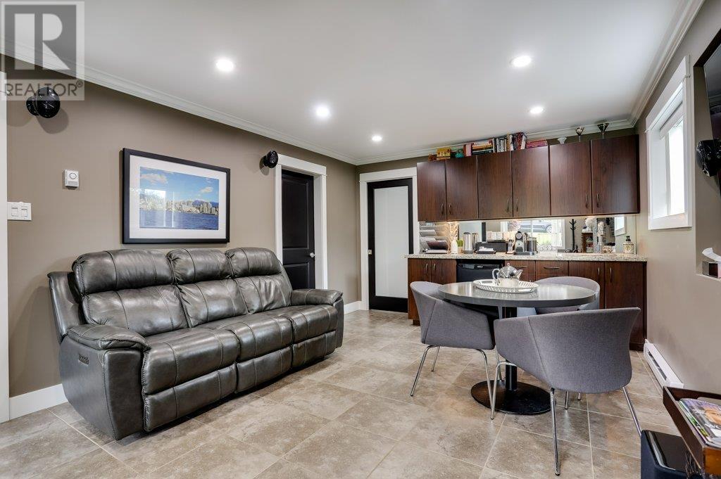 205 E 28th Street, North Vancouver, British Columbia  V7N 1C1 - Photo 22 - R3008057