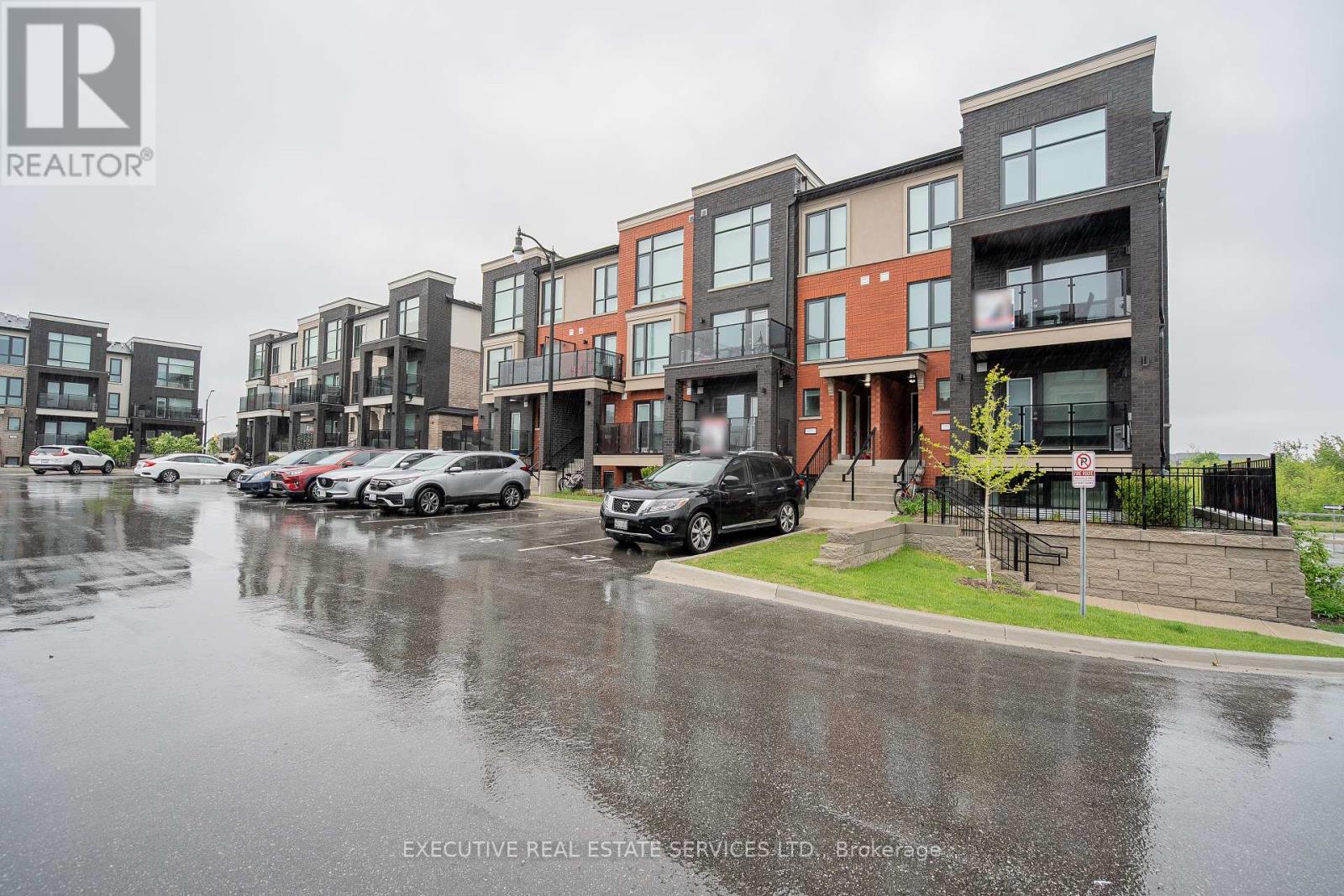 10 - 195 VETERANS DRIVE, Brampton, Ontario