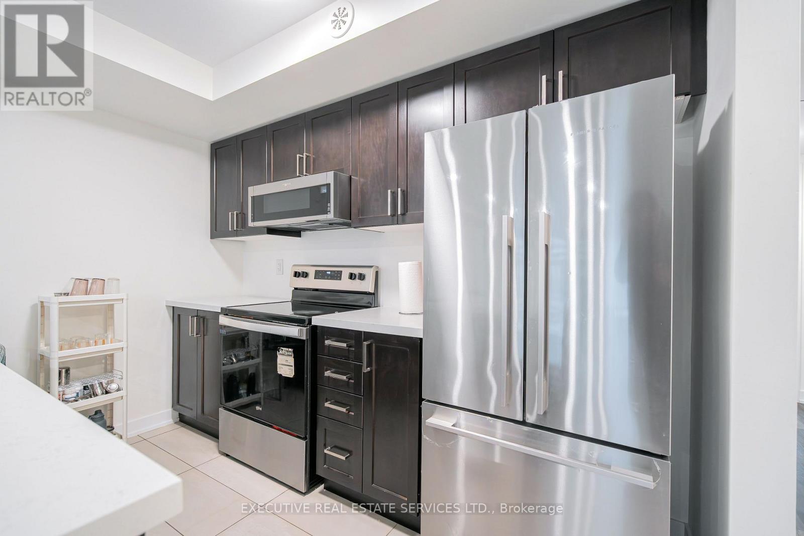 10 - 195 Veterans Drive, Brampton, Ontario  L7A 5L2 - Photo 12 - W12177594