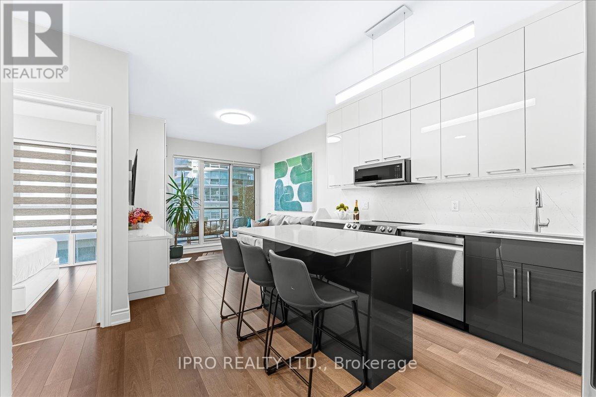 708 - 39 Annie Craig Drive, Toronto (Mimico), Ontario  M8V 0H1 - Photo 1 - W12177618