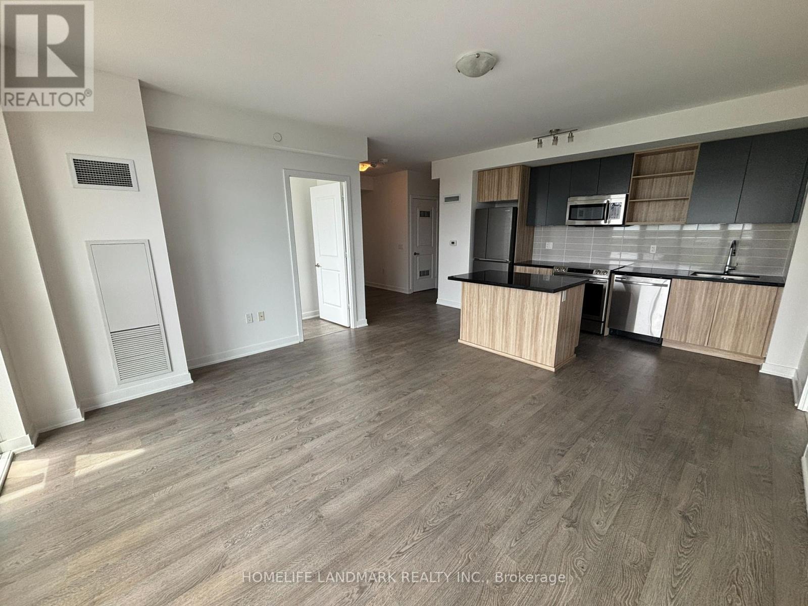 604 - 4677 Glen Erin Drive, Mississauga, Ontario  L5M 2E3 - Photo 4 - W12177620