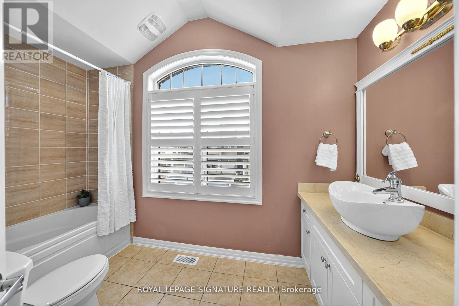 1301 Leger Way, Milton, Ontario  L9E 1C9 - Photo 13 - W12177621