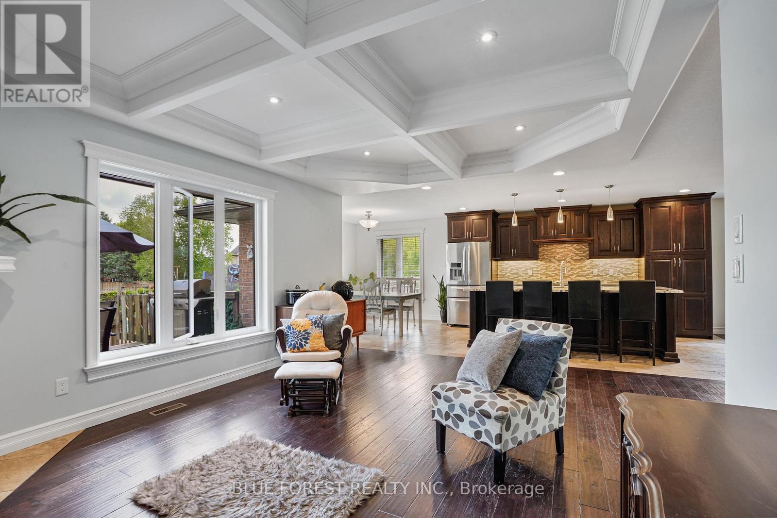 22 Village Gate Crescent, Thames Centre, Ontario  N0L 1G3 - Photo 15 - X12177642