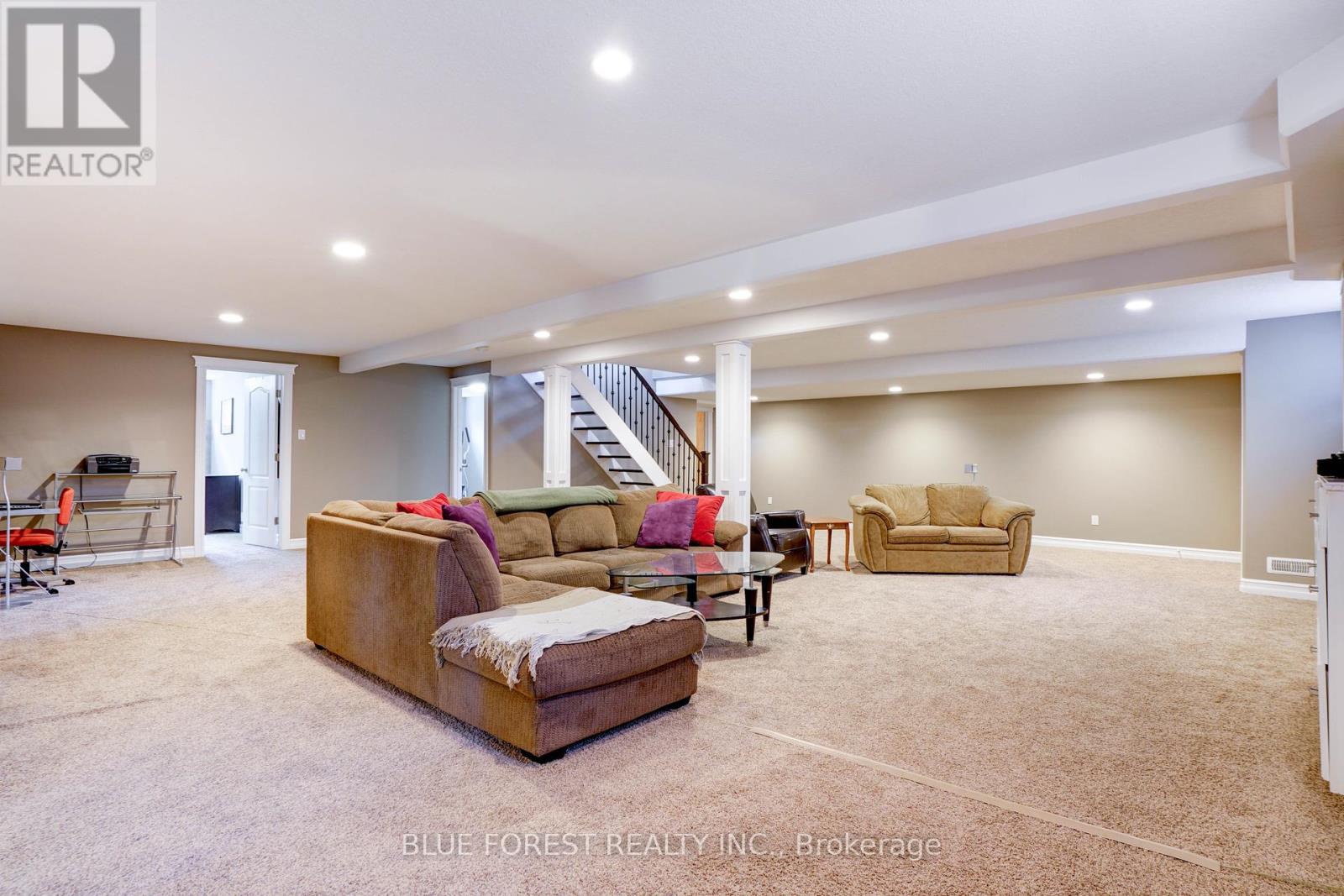 22 Village Gate Crescent, Thames Centre, Ontario  N0L 1G3 - Photo 29 - X12177642