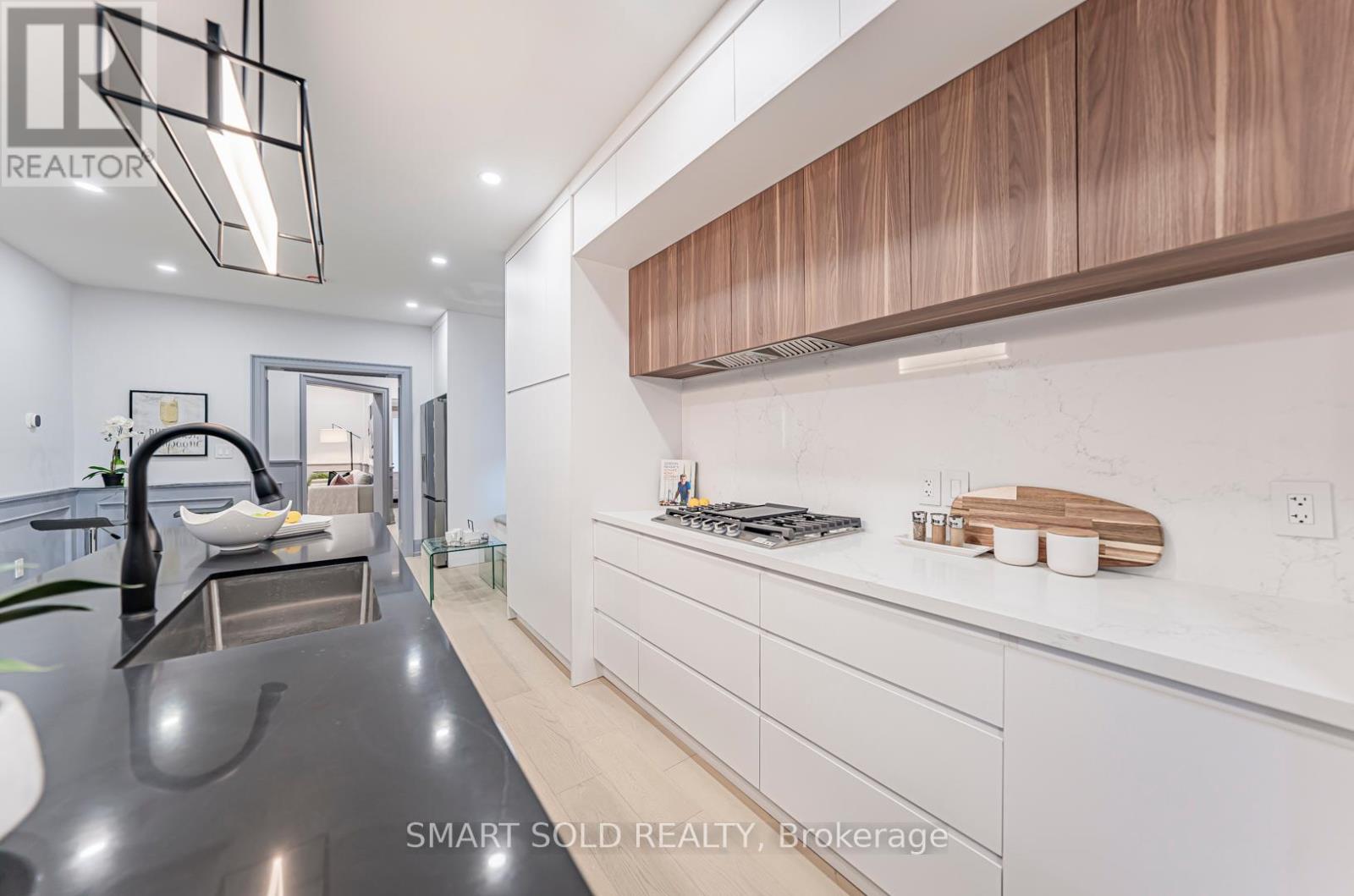 89 Concord Avenue, Toronto (Palmerston-Little Italy), Ontario  M6H 2P2 - Photo 13 - C12177645