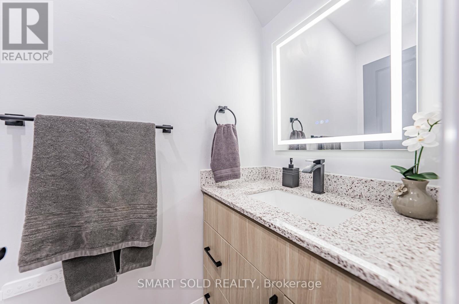 89 Concord Avenue, Toronto (Palmerston-Little Italy), Ontario  M6H 2P2 - Photo 19 - C12177645
