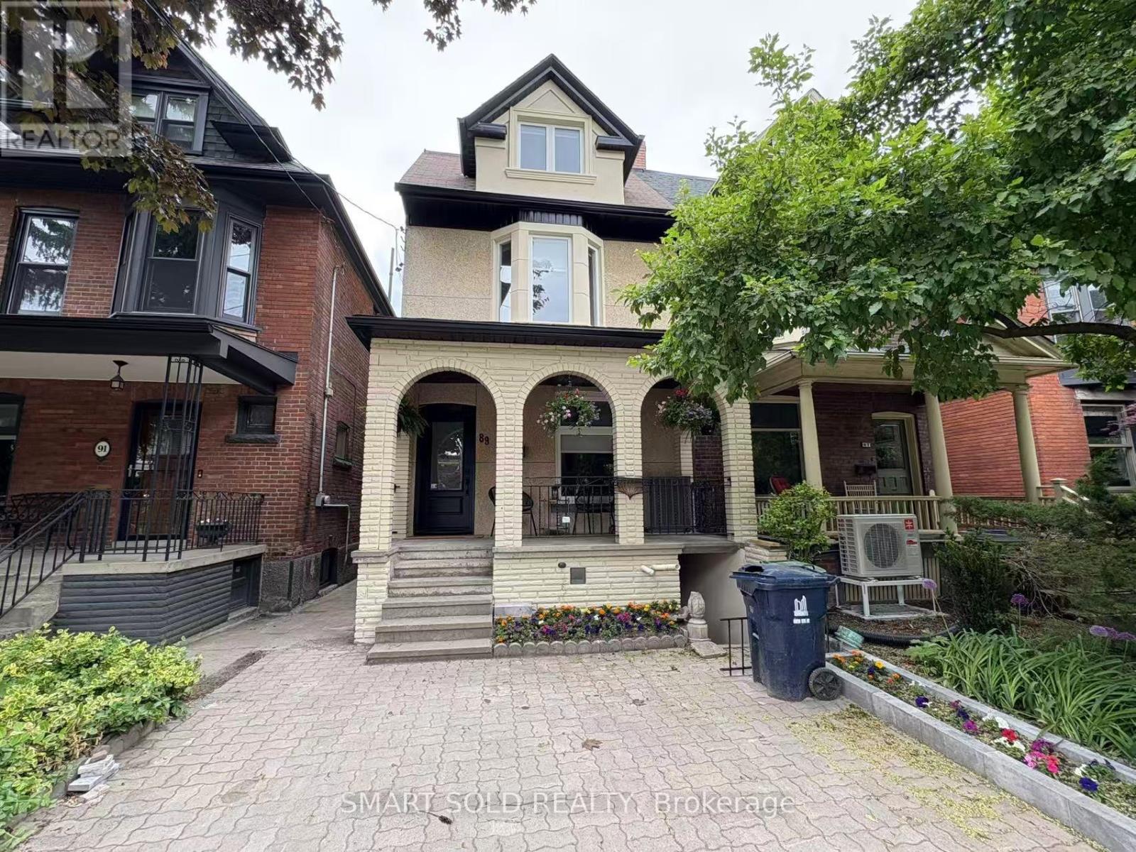 89 Concord Avenue, Toronto (Palmerston-Little Italy), Ontario  M6H 2P2 - Photo 2 - C12177645