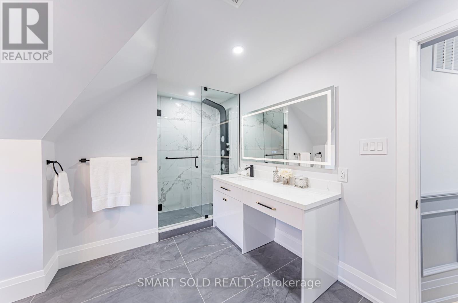 89 Concord Avenue, Toronto (Palmerston-Little Italy), Ontario  M6H 2P2 - Photo 37 - C12177645