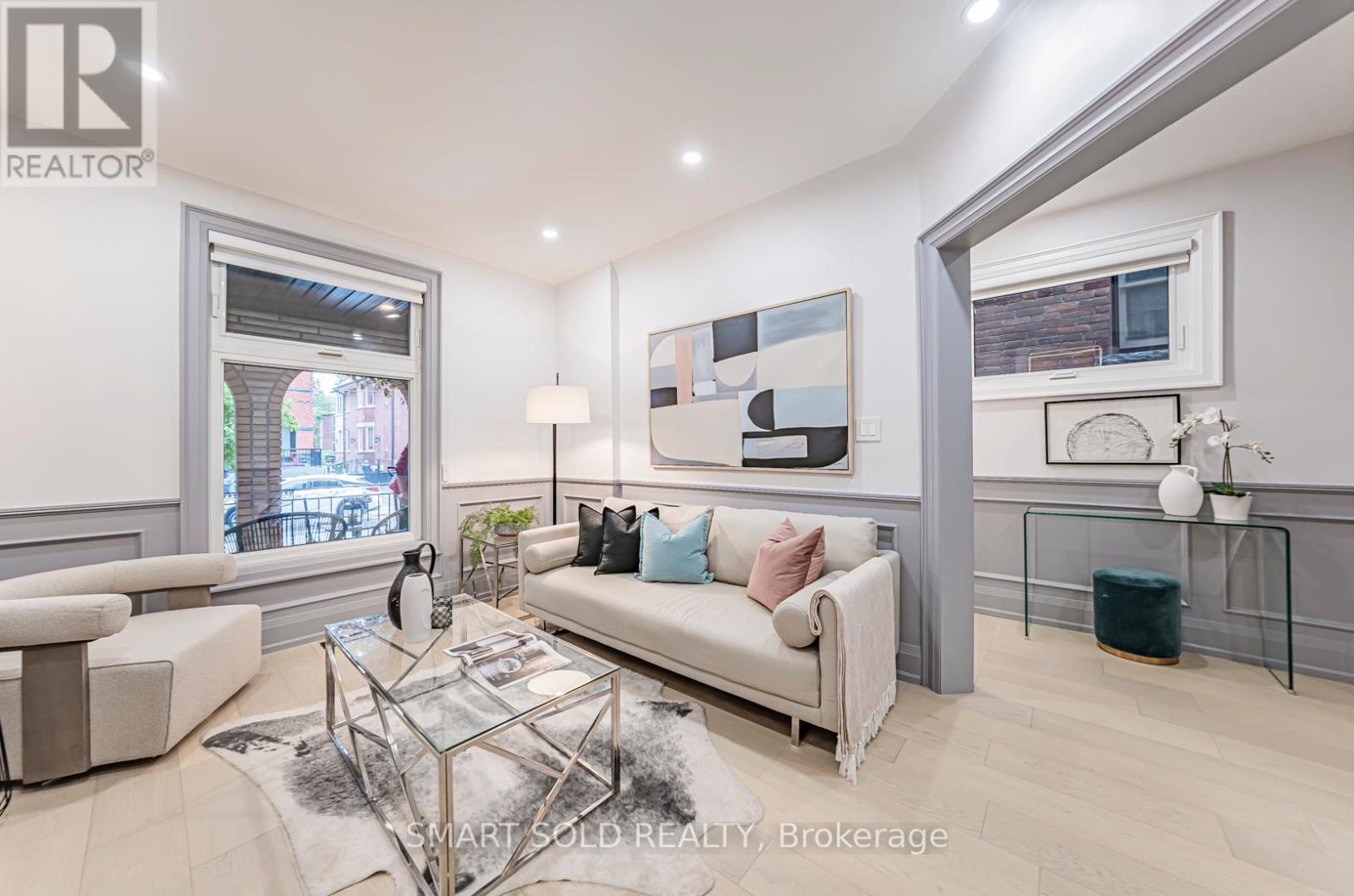 89 Concord Avenue, Toronto (Palmerston-Little Italy), Ontario  M6H 2P2 - Photo 6 - C12177645