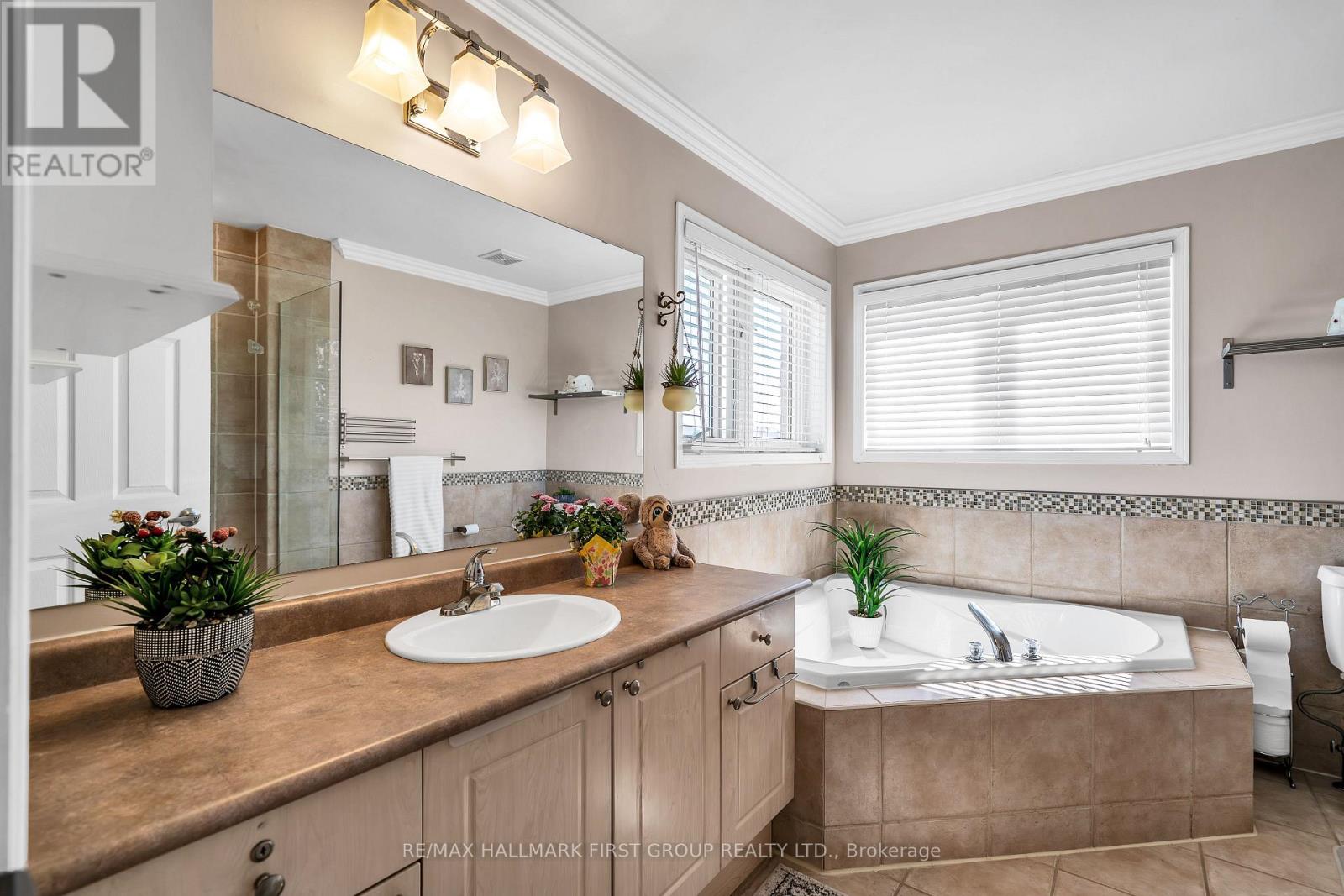 1249 Leacock Court, Oshawa, Ontario  L1K 2R3 - Photo 20 - E12177650