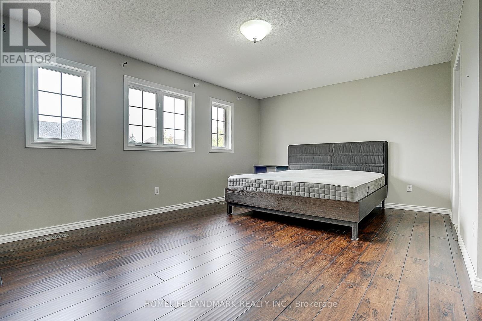 93 Pelham Drive, Hamilton, Ontario  L9K 1L4 - Photo 24 - X12177640