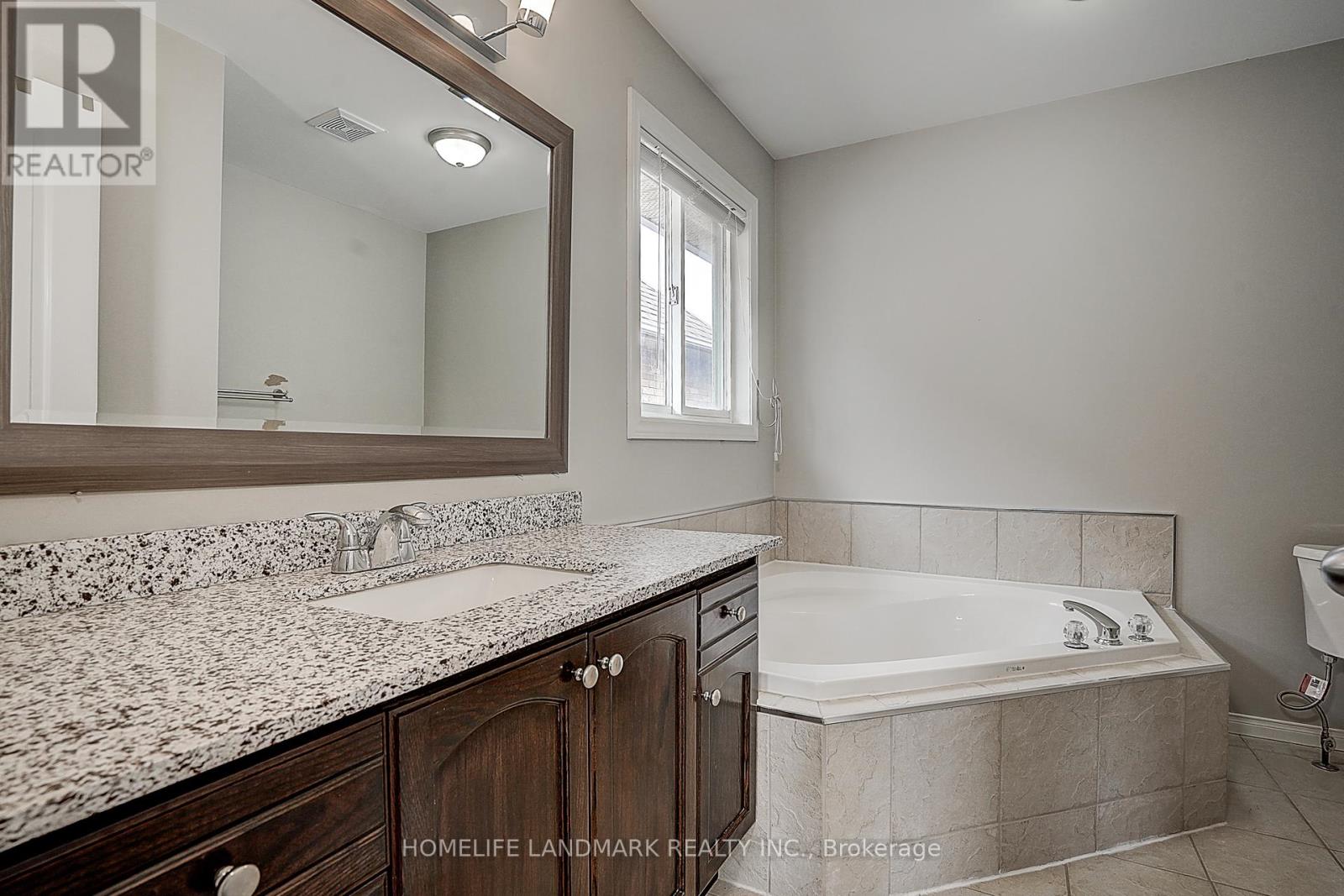93 Pelham Drive, Hamilton, Ontario  L9K 1L4 - Photo 26 - X12177640