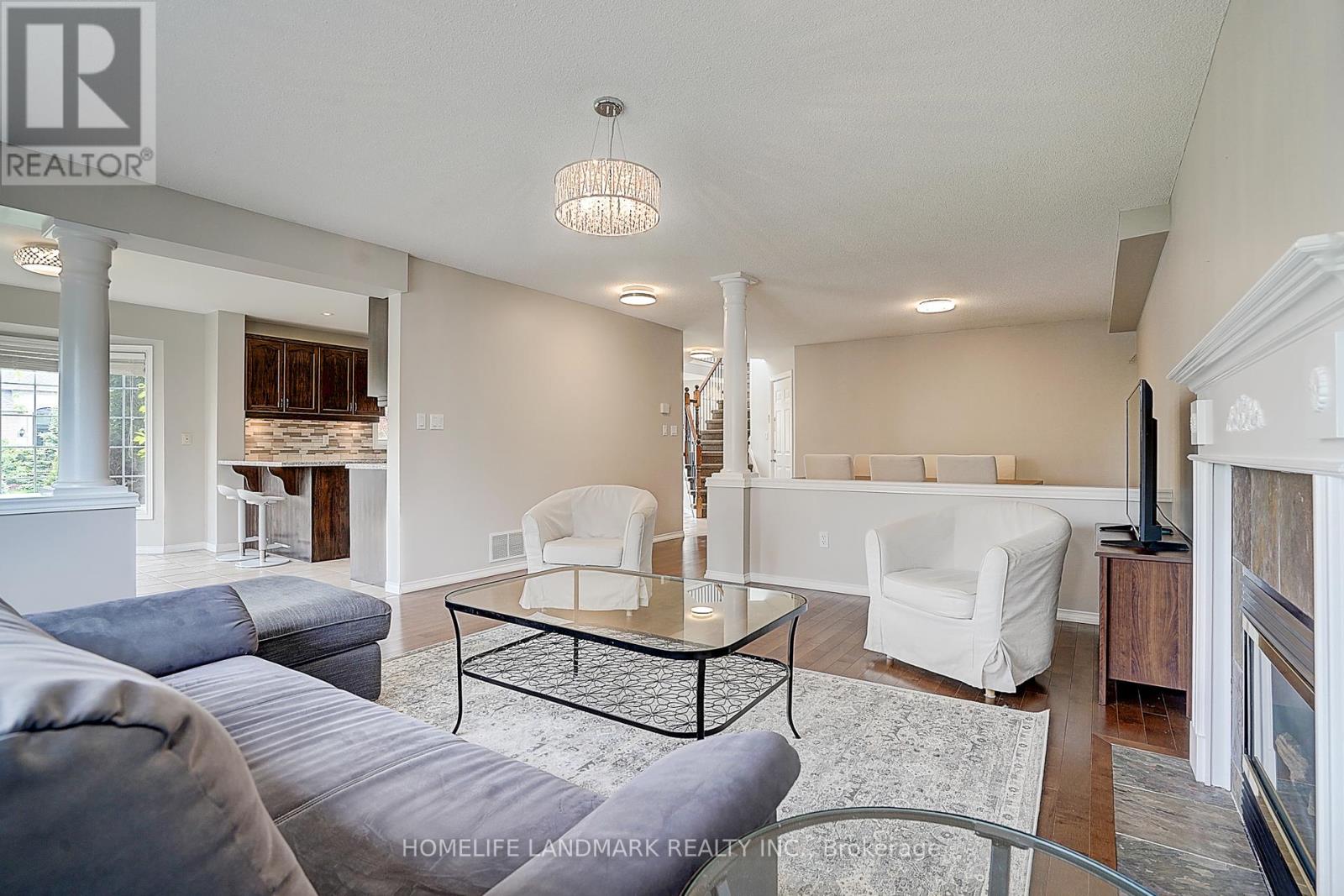 93 Pelham Drive, Hamilton, Ontario  L9K 1L4 - Photo 5 - X12177640