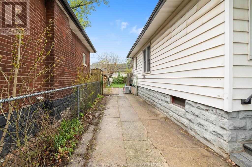 785 Partington, Windsor, Ontario  N9B 2N6 - Photo 22 - 25013289