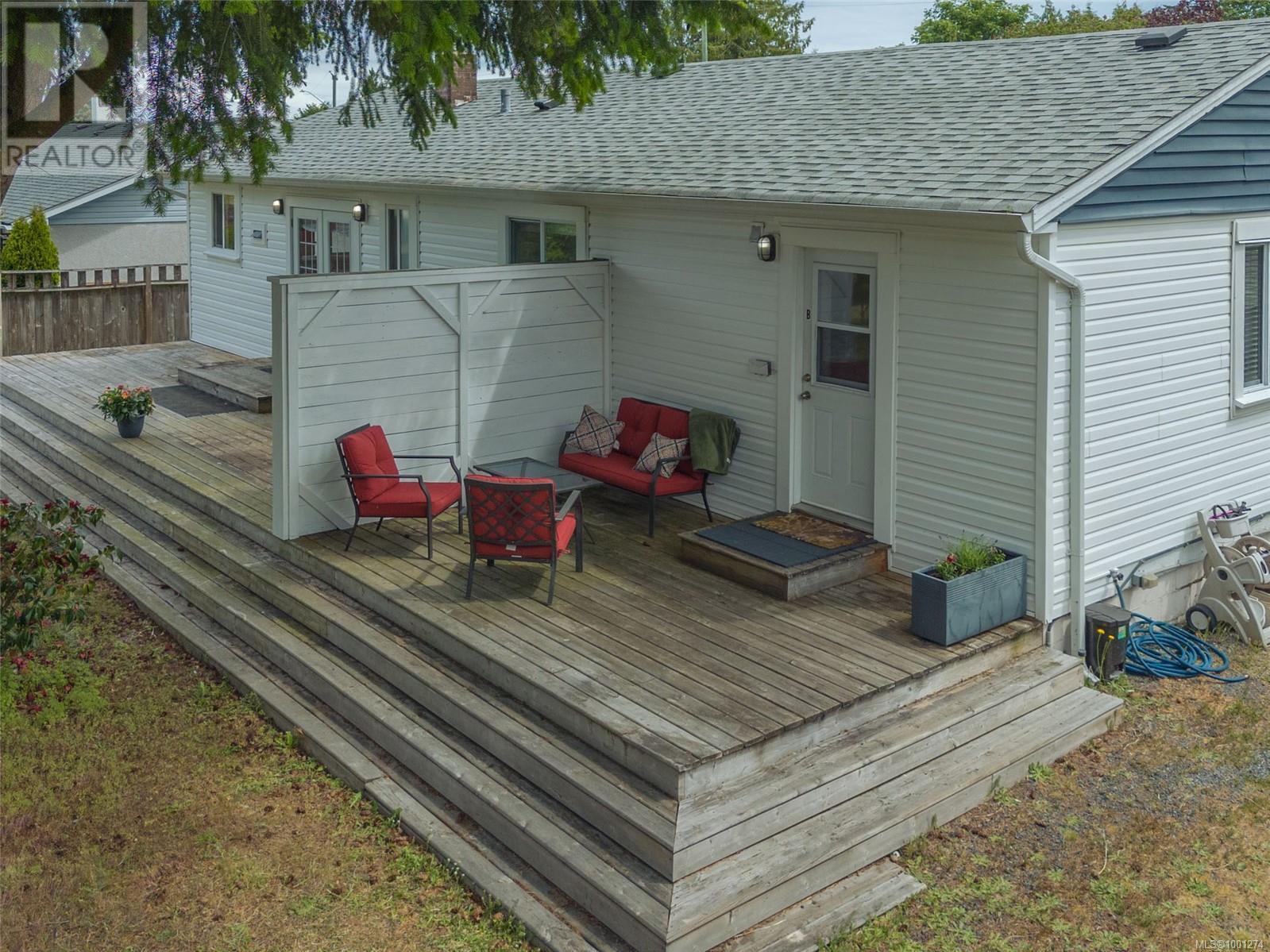 Property at 6973 Jacks Rd image 4